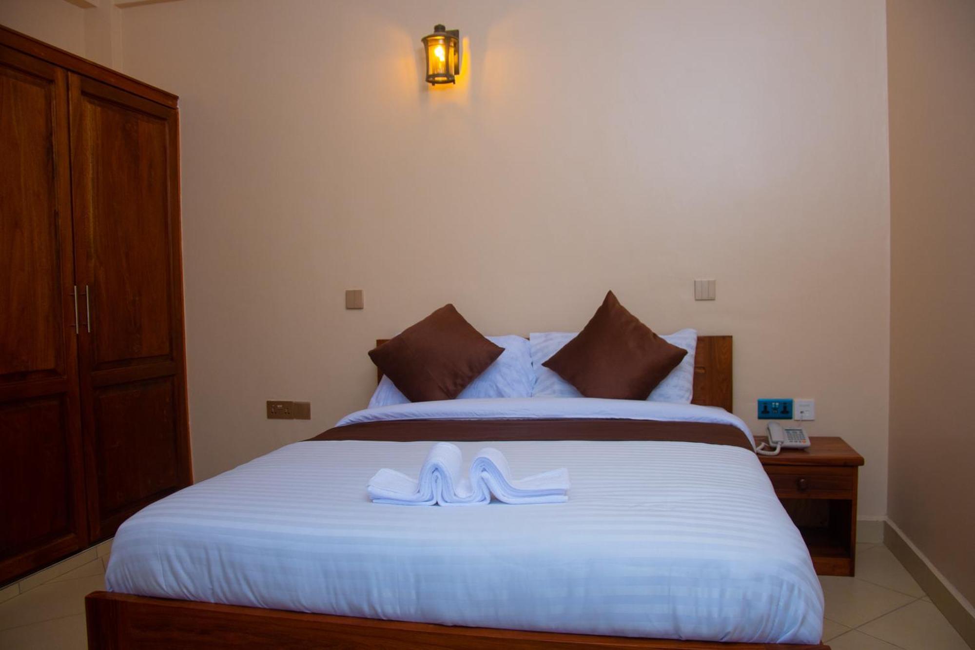 Aves Executive Hotel Arusha Exterior foto