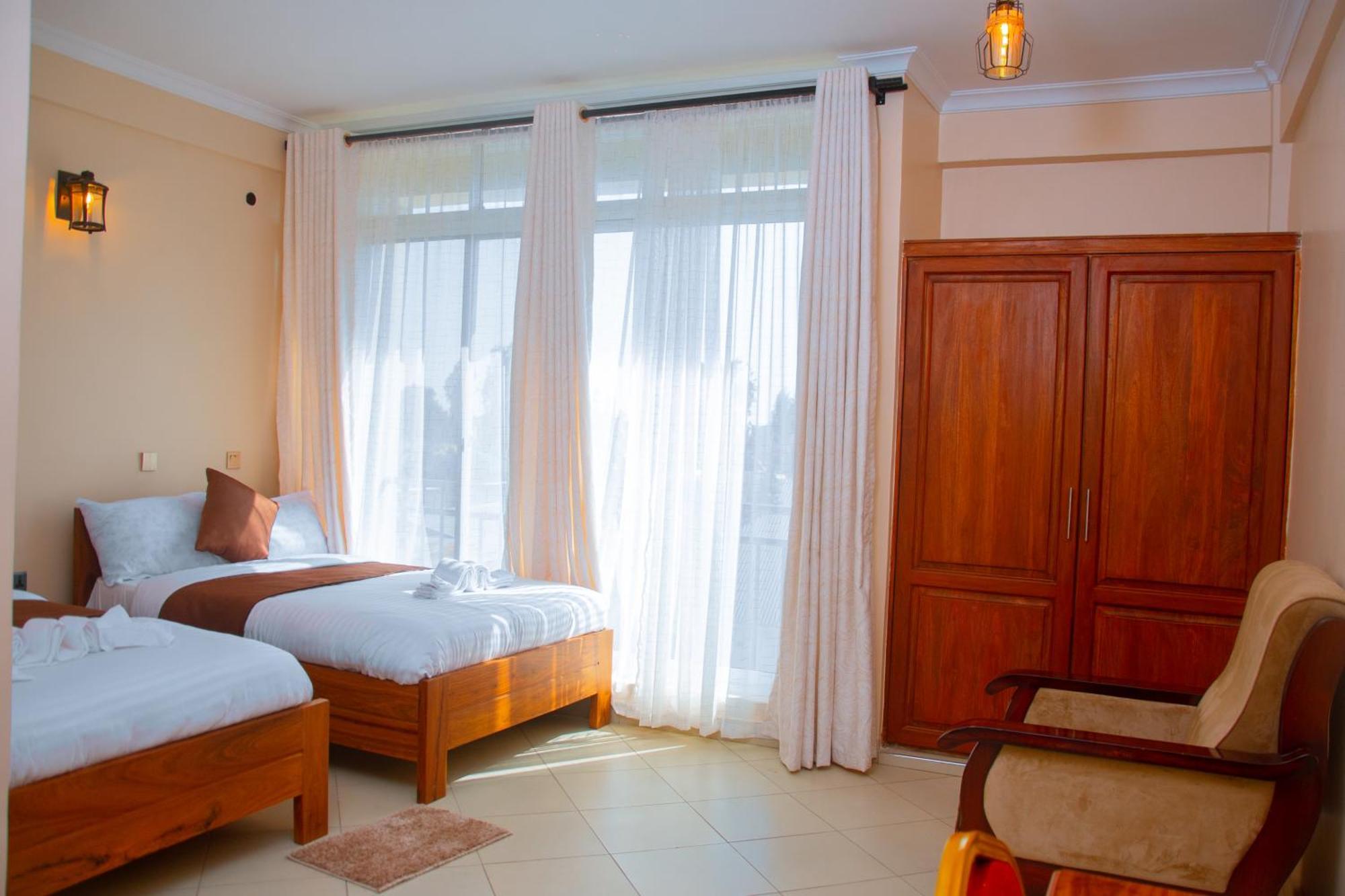 Aves Executive Hotel Arusha Exterior foto